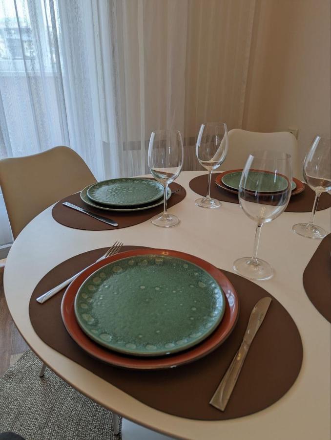 видова біля метро хрещатик Apartment *