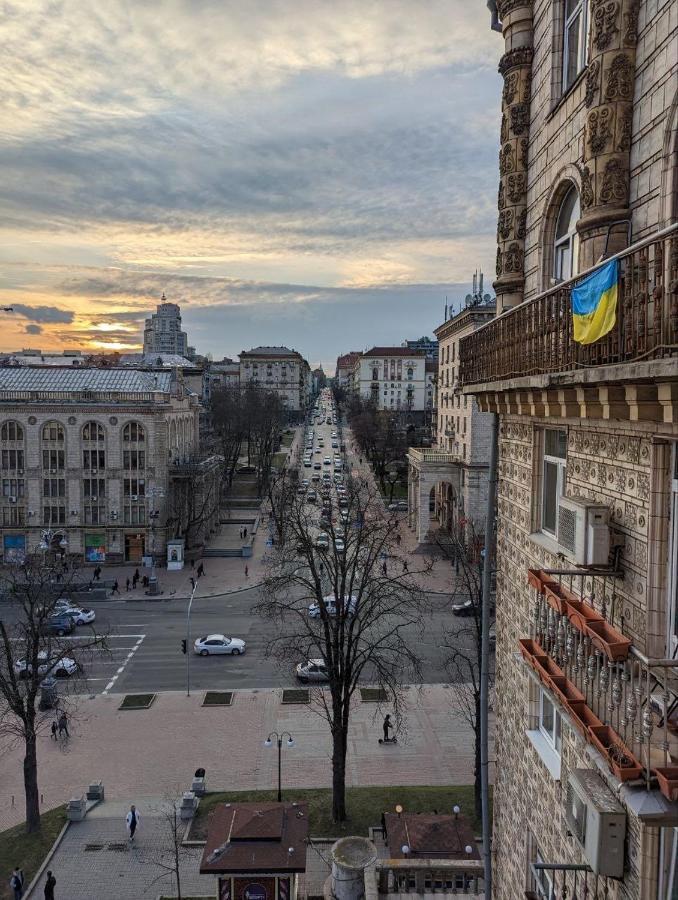 видова біля метро хрещатик Kyiv